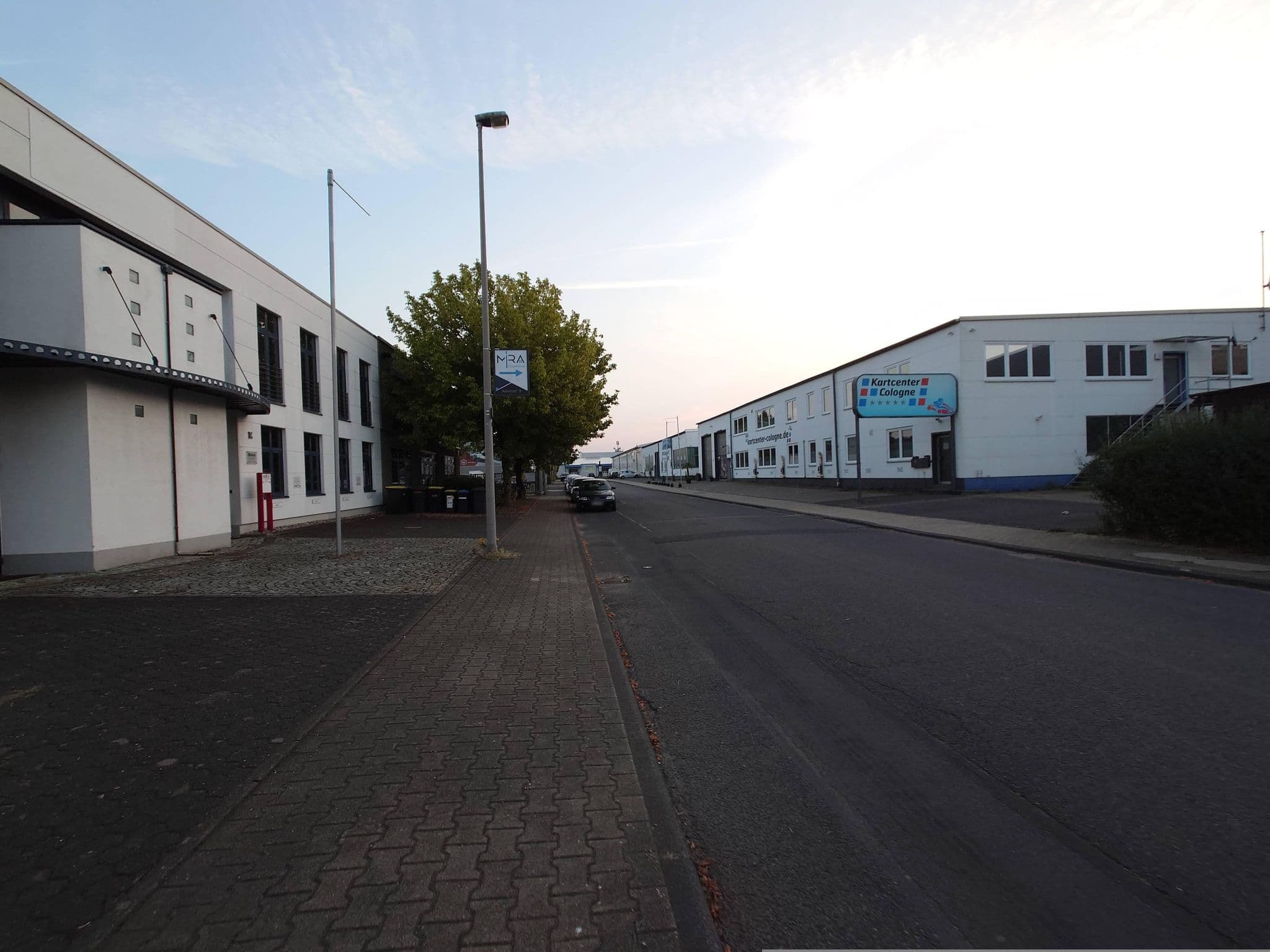 Street view near OPTICURA Pensionsmanagement, Rodenkirchen — © countzero5 (CC BY-SA · Mapillary)