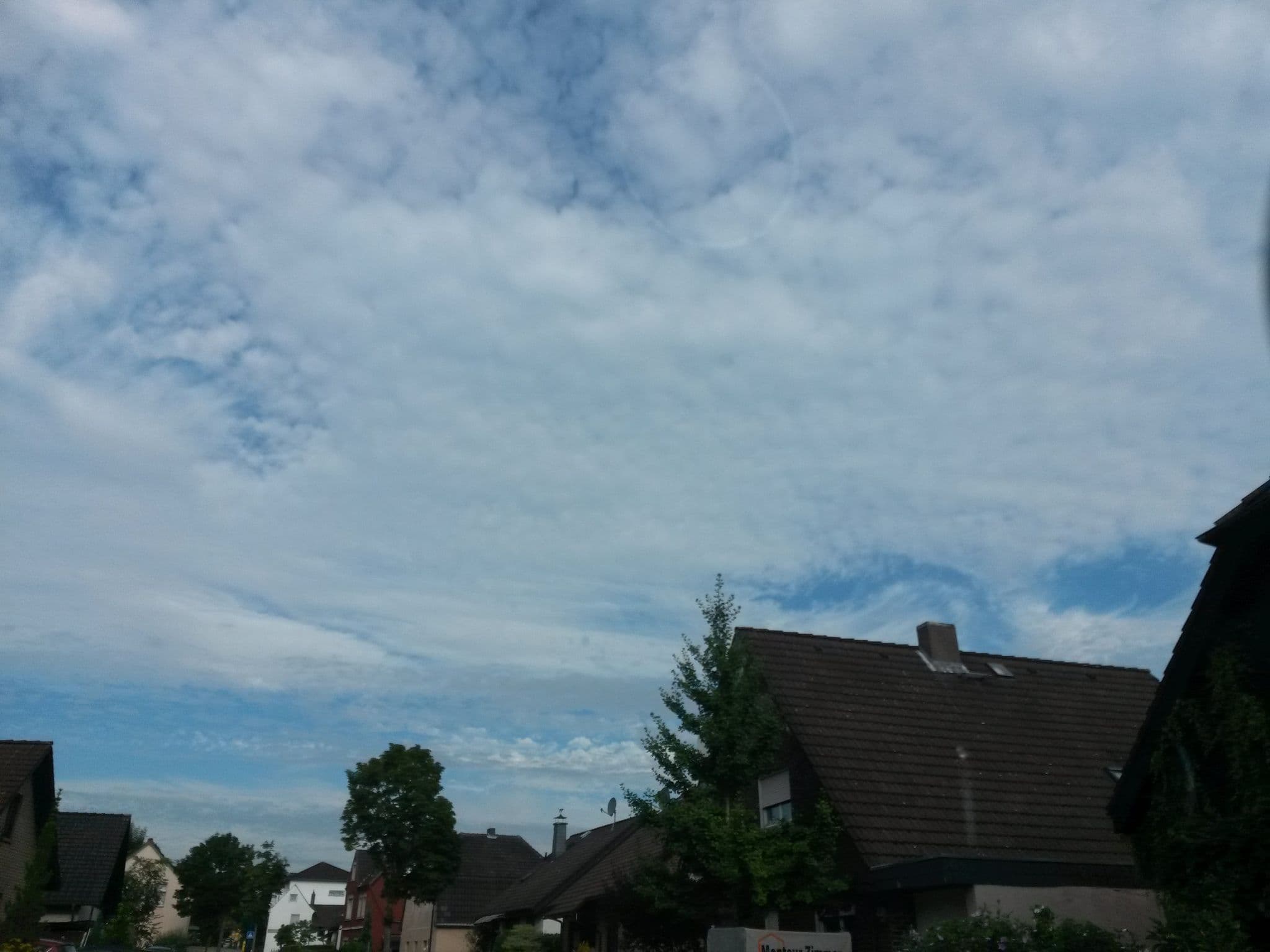 Street view near Jürgen Wolff Adressen und Service, Lohmar — © uwekoch (CC BY-SA · Mapillary)