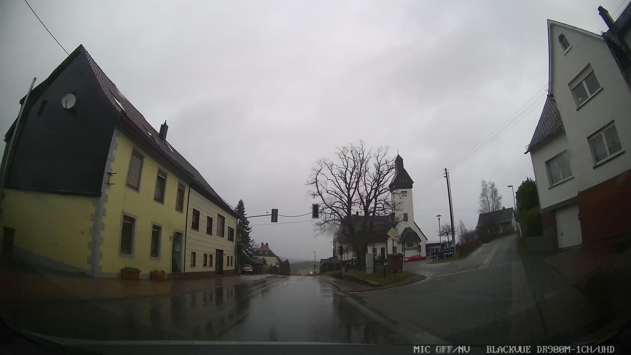 Street view near Hotel Restaurant Landhaus Sonne Oberbrombach, Idar-Oberstein — © chuck (CC BY-SA · Mapillary)