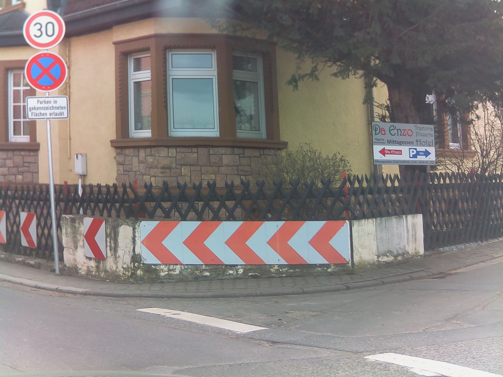 Street view near Gasthaus da Enzo, Siefersheim — © ramap (CC BY-SA · Mapillary)
