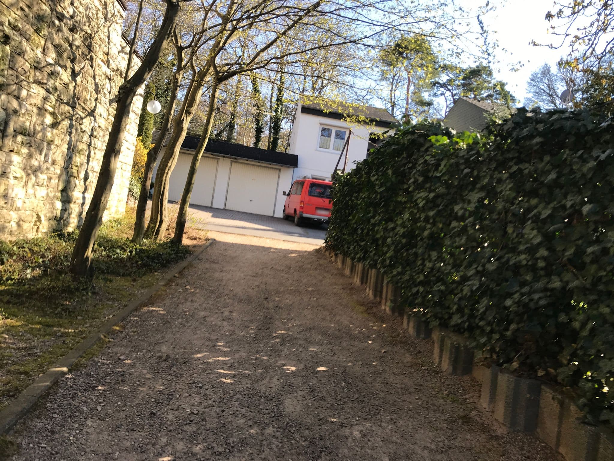 Street view near Hotel Waldeck, Gau-Algesheim — © miguel_andrade (CC BY-SA · Mapillary)