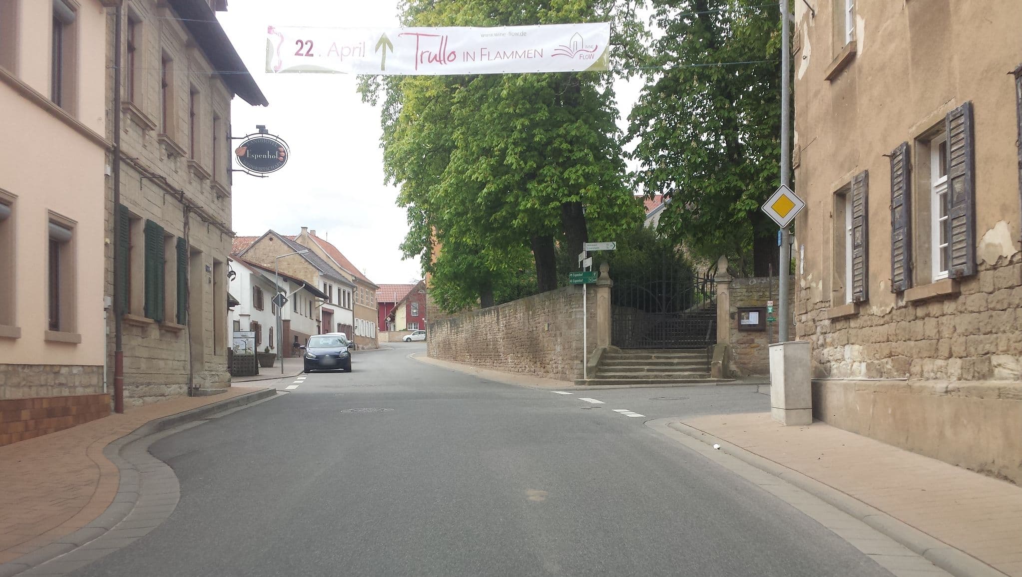Street view near Landhotel Espenhof, Flonheim — © wegavision (CC BY-SA · Mapillary)