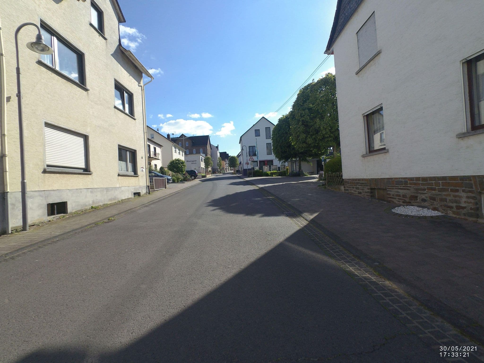 Street view near Hotel Thum, Brey — © VIA_CH (CC BY-SA · Mapillary)