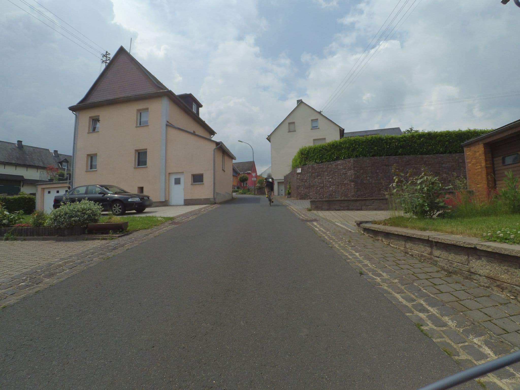 Street view near Ludwig Thomas, Dommershausen — © peewee32 (CC BY-SA · Mapillary)