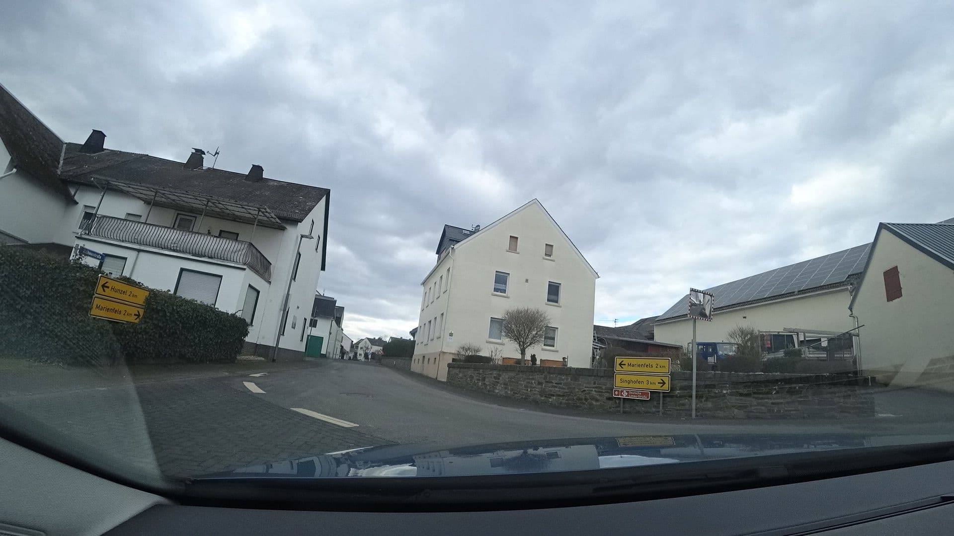 Street view near Mühlbachhof, Singhofen — © slp_gho (CC BY-SA · Mapillary)