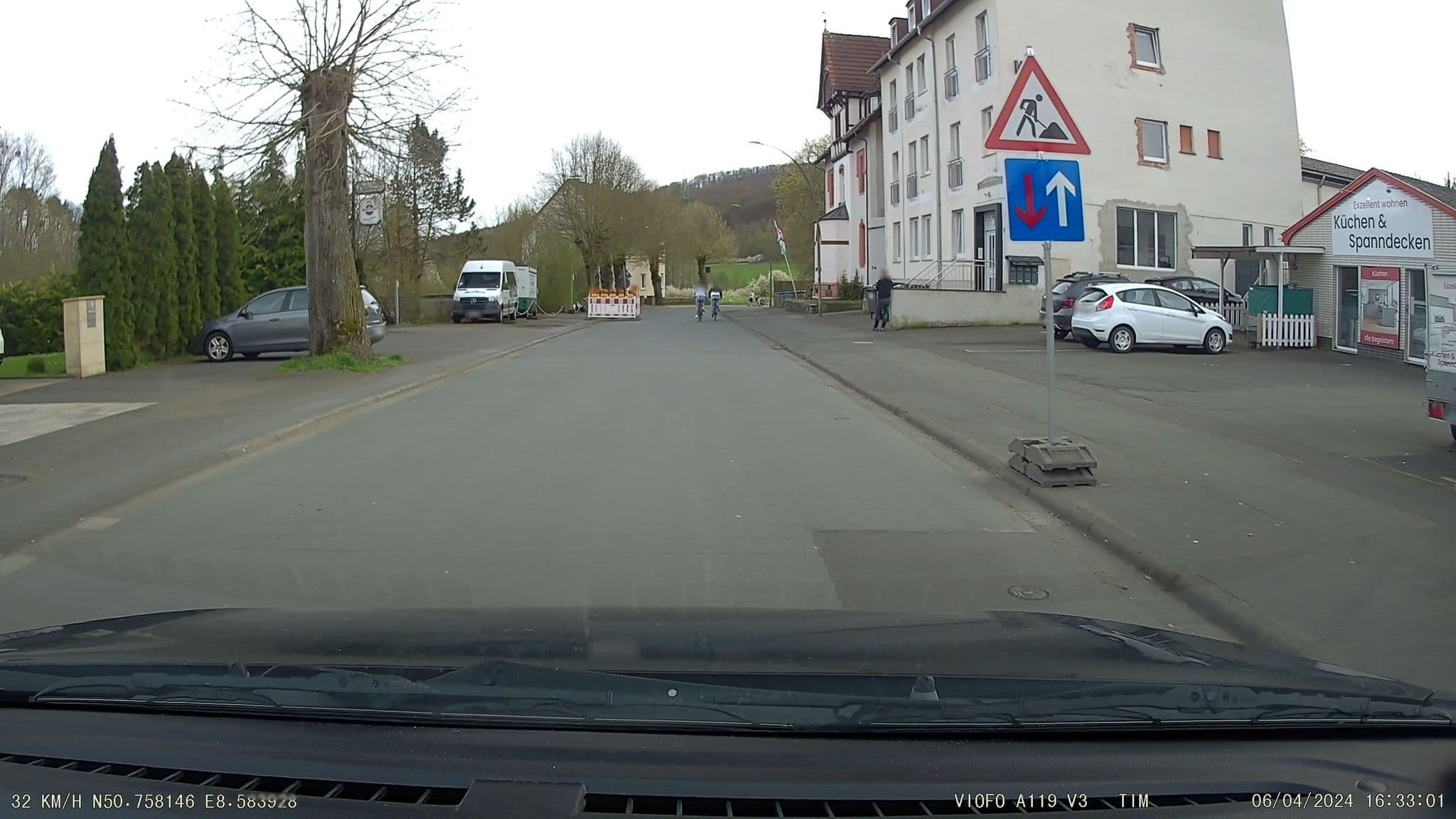 Street view near Hotel Gladenbacher Hof, Gladenbach — © tim3003 (CC BY-SA · Mapillary)