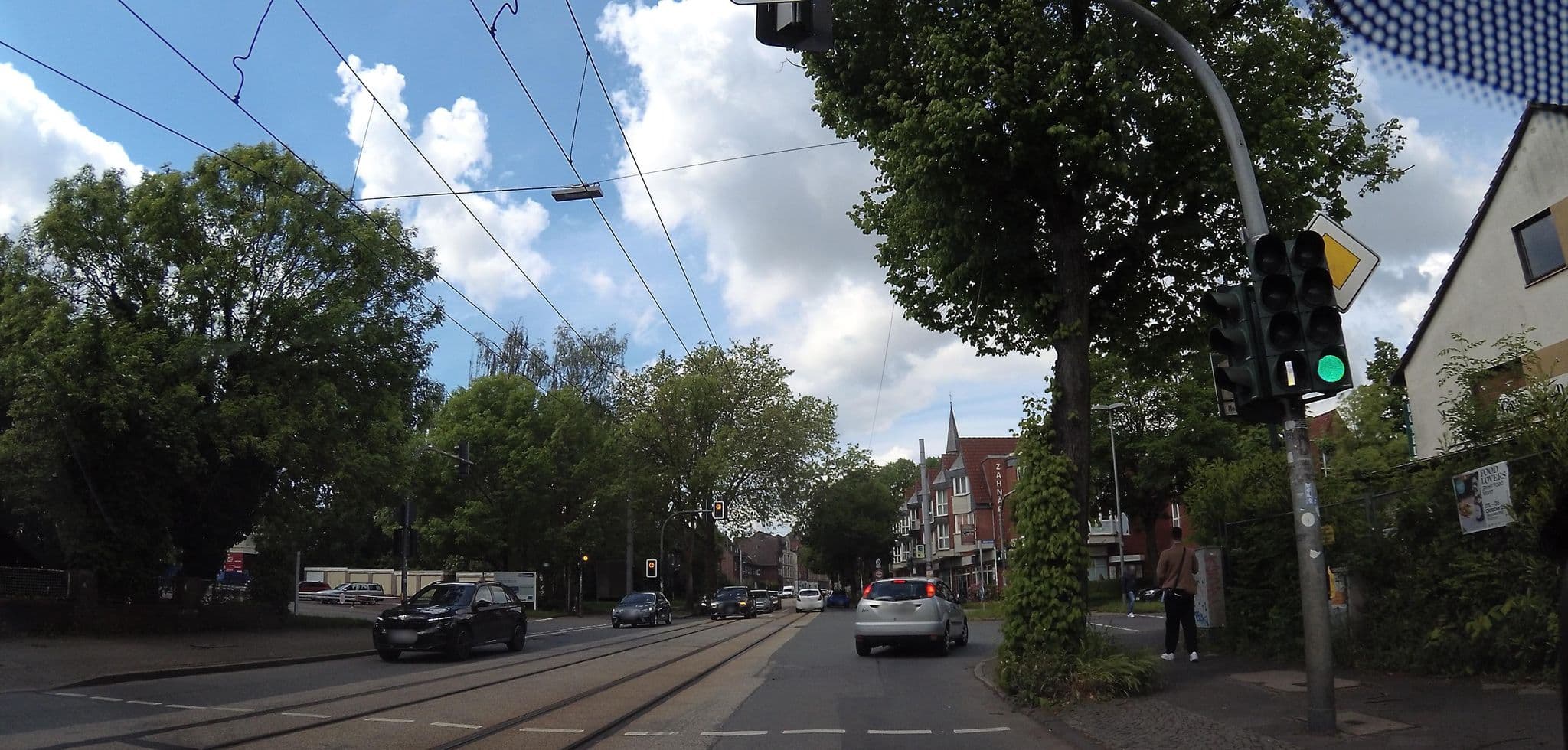 Street view near Hotel Decker, Kornharpen — © teddy73 (CC BY-SA · Mapillary)