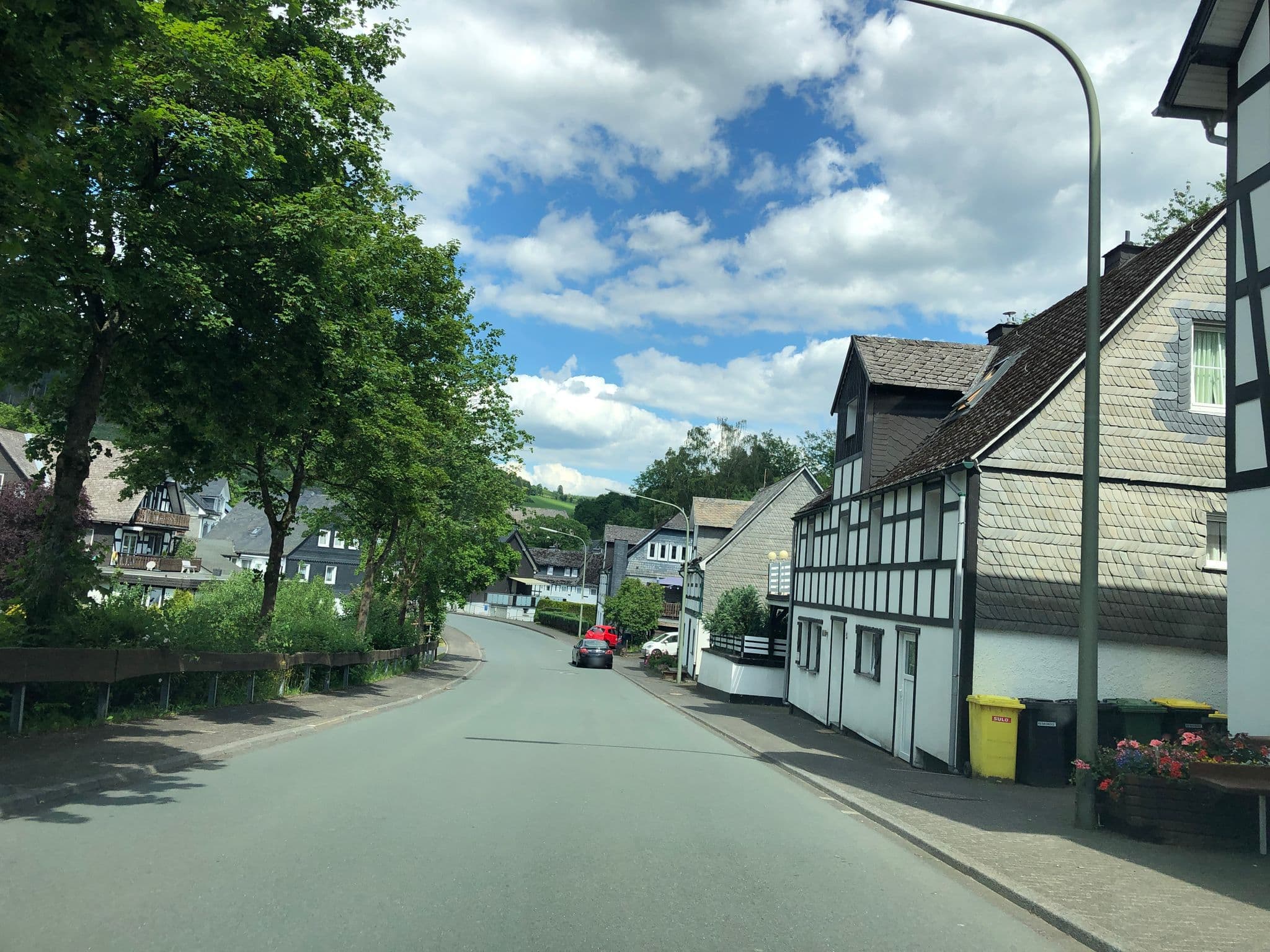 Street view near Haus Oberkirchen, Bad Fredeburg — © chuck (CC BY-SA · Mapillary)