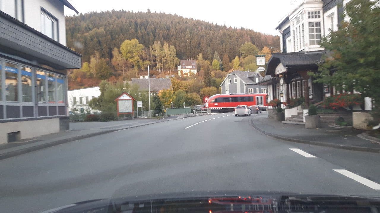 Street view near Lahntalhotel Feudingen, Bad Laasphe — © changchun1 (CC BY-SA · Mapillary)