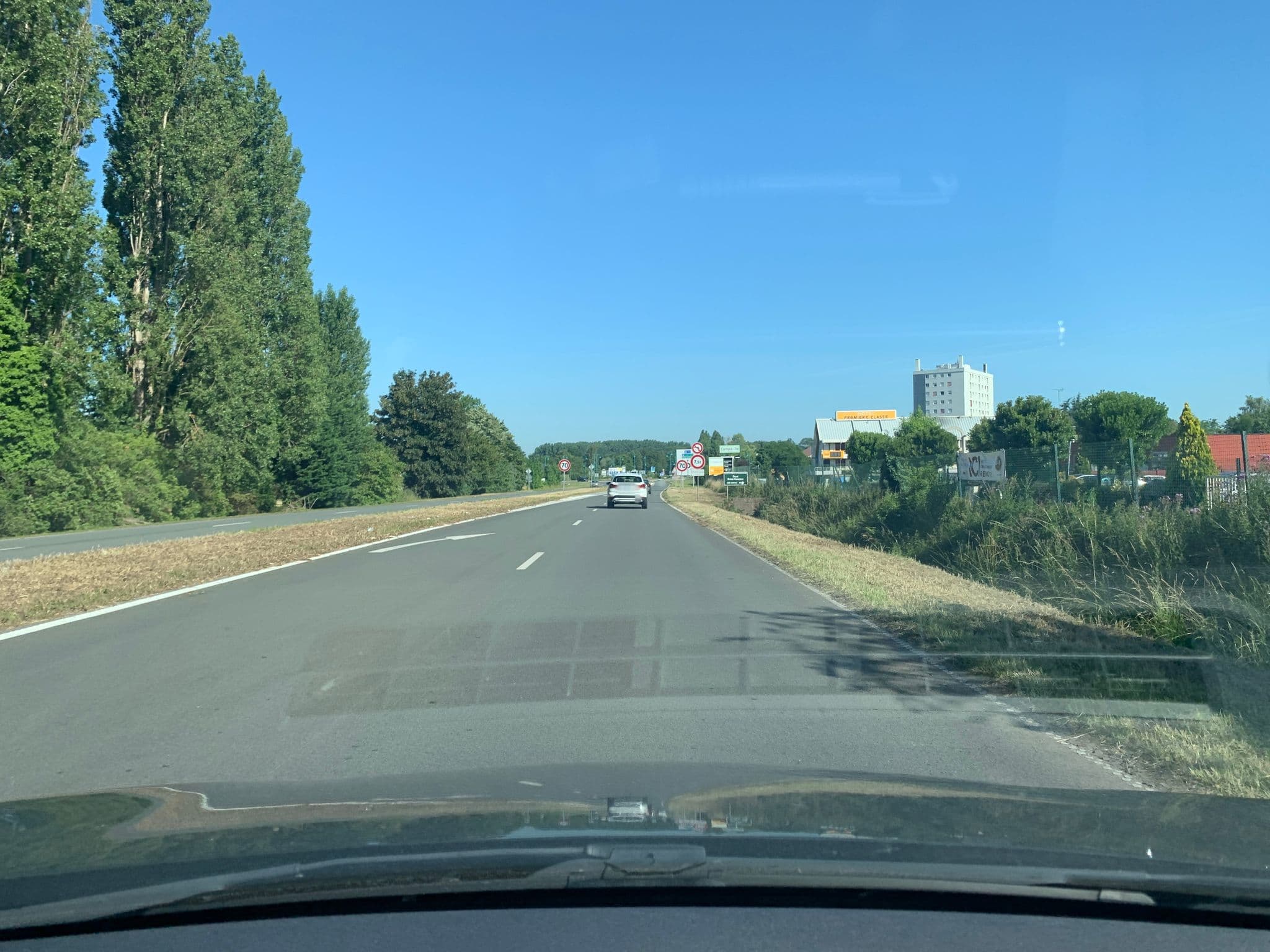 Street view near B&B Hôtel, Cuincy — © widowild (CC BY-SA · Mapillary)