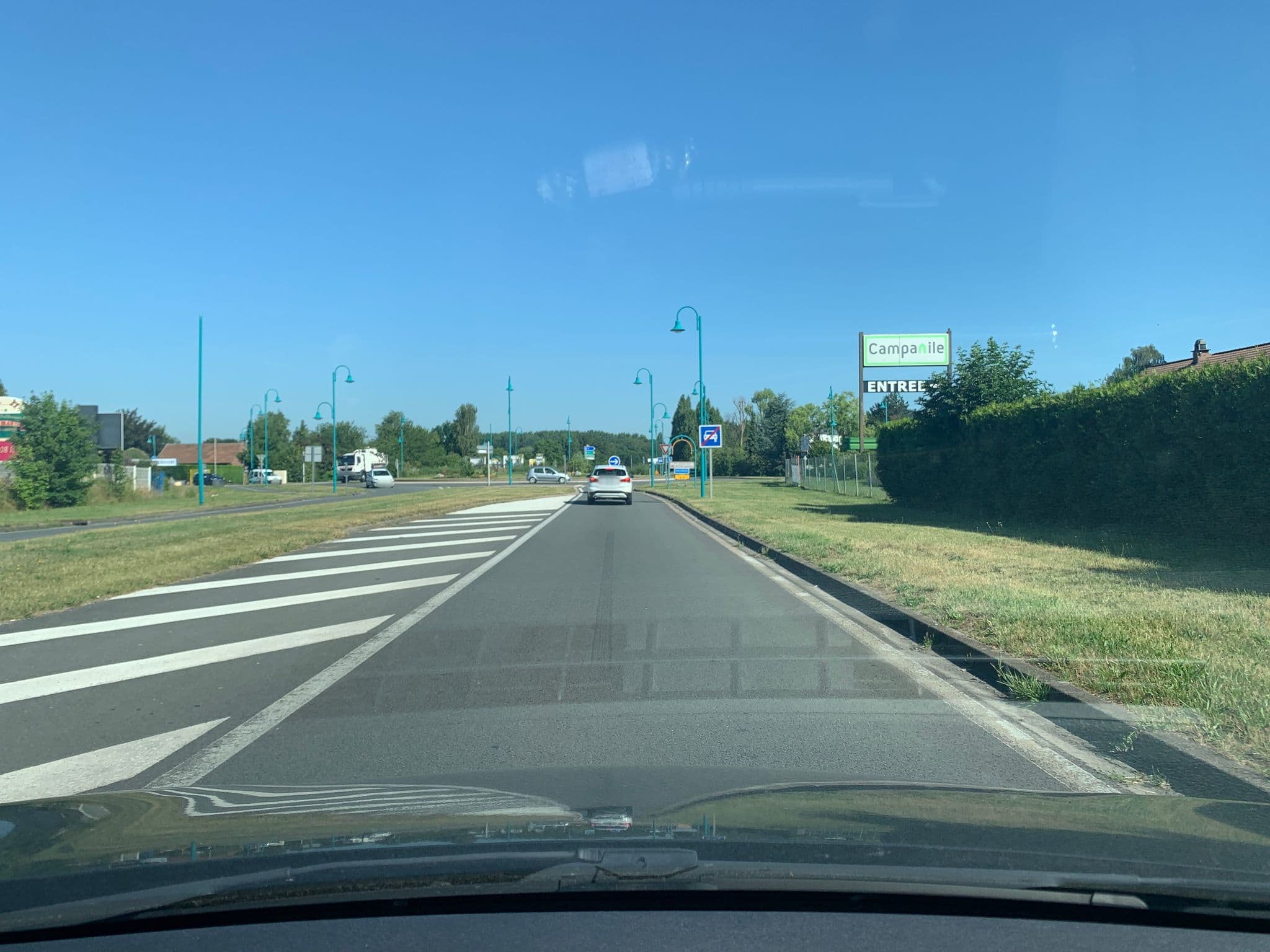 Street view near Campanile, Cuincy — © widowild (CC BY-SA · Mapillary)