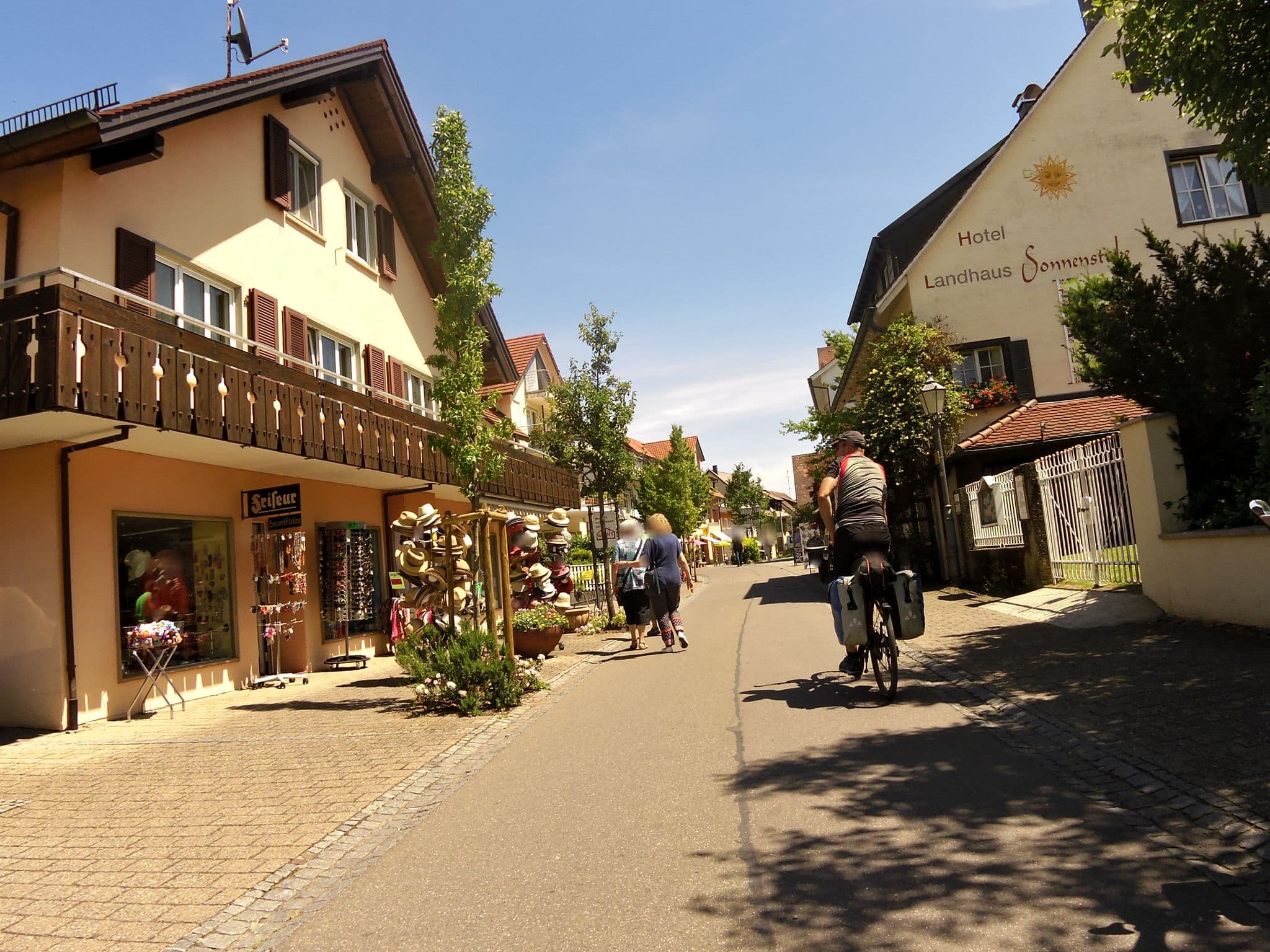 Street view near Ferienwohnung Seestr. 9 Hagnau, Hagnau — © czmrtn (CC BY-SA · Mapillary)