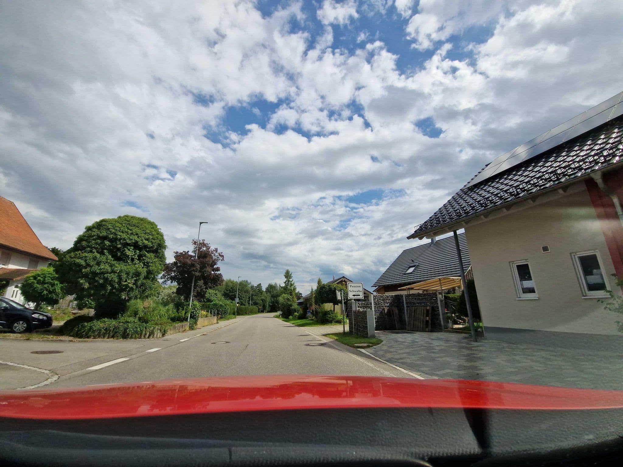 Street view near Ferienwohnung am Obstgarten, Heiligenberg — © mcliquid (CC BY-SA · Mapillary)