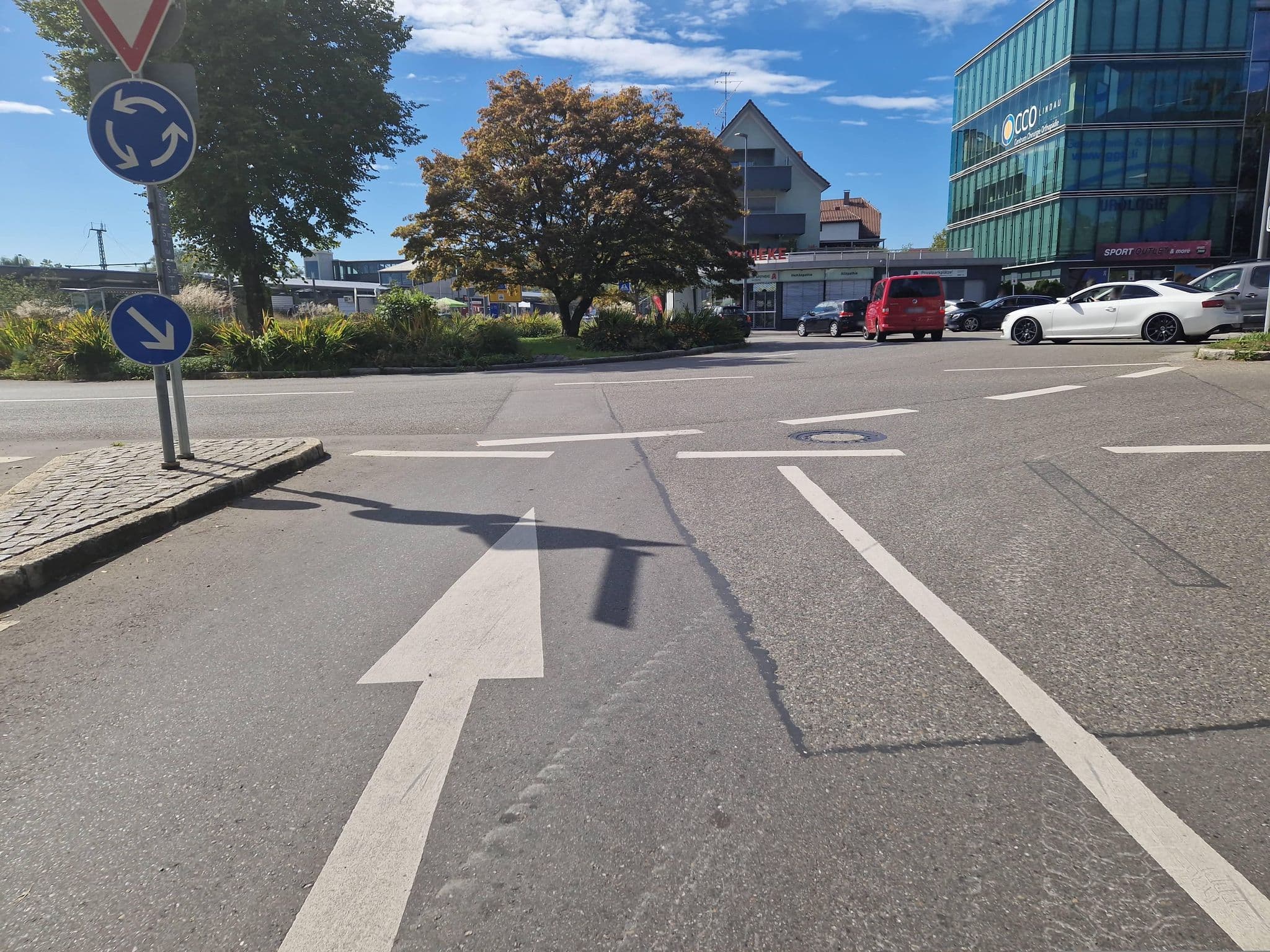 Street view near Bodensee Hotel, Lindau — © mcliquid (CC BY-SA · Mapillary)