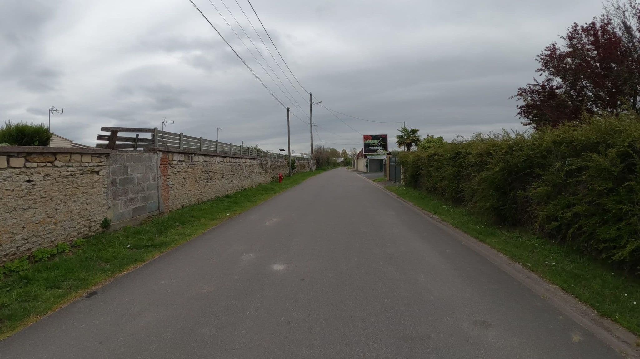 Street view near La Pommeraie, Cabourg — © Nzau (CC BY-SA · Mapillary)