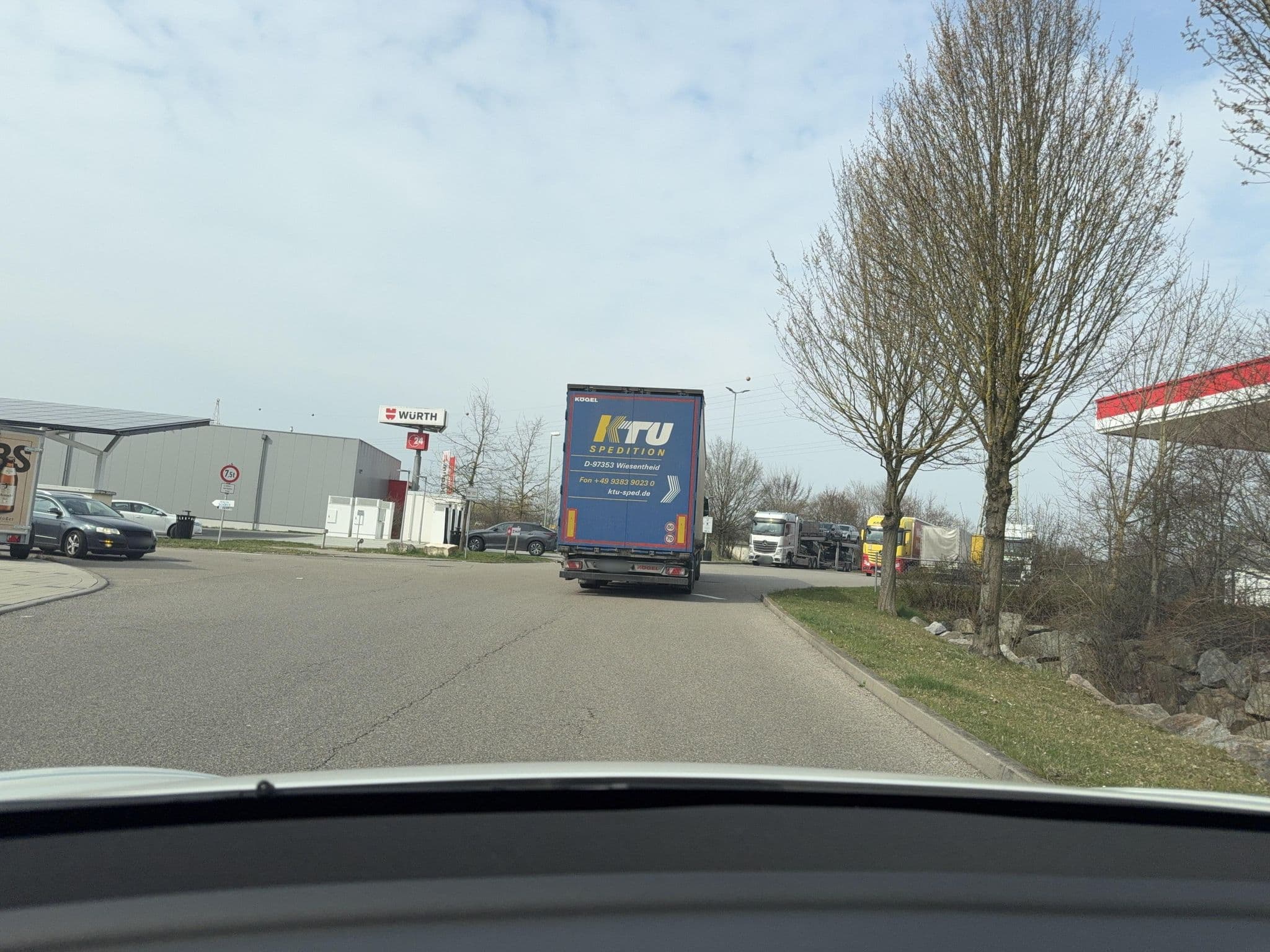 Street view near Hörmann & Maier Hotel GmbH, Vöhringen — © ottor (CC BY-SA · Mapillary)