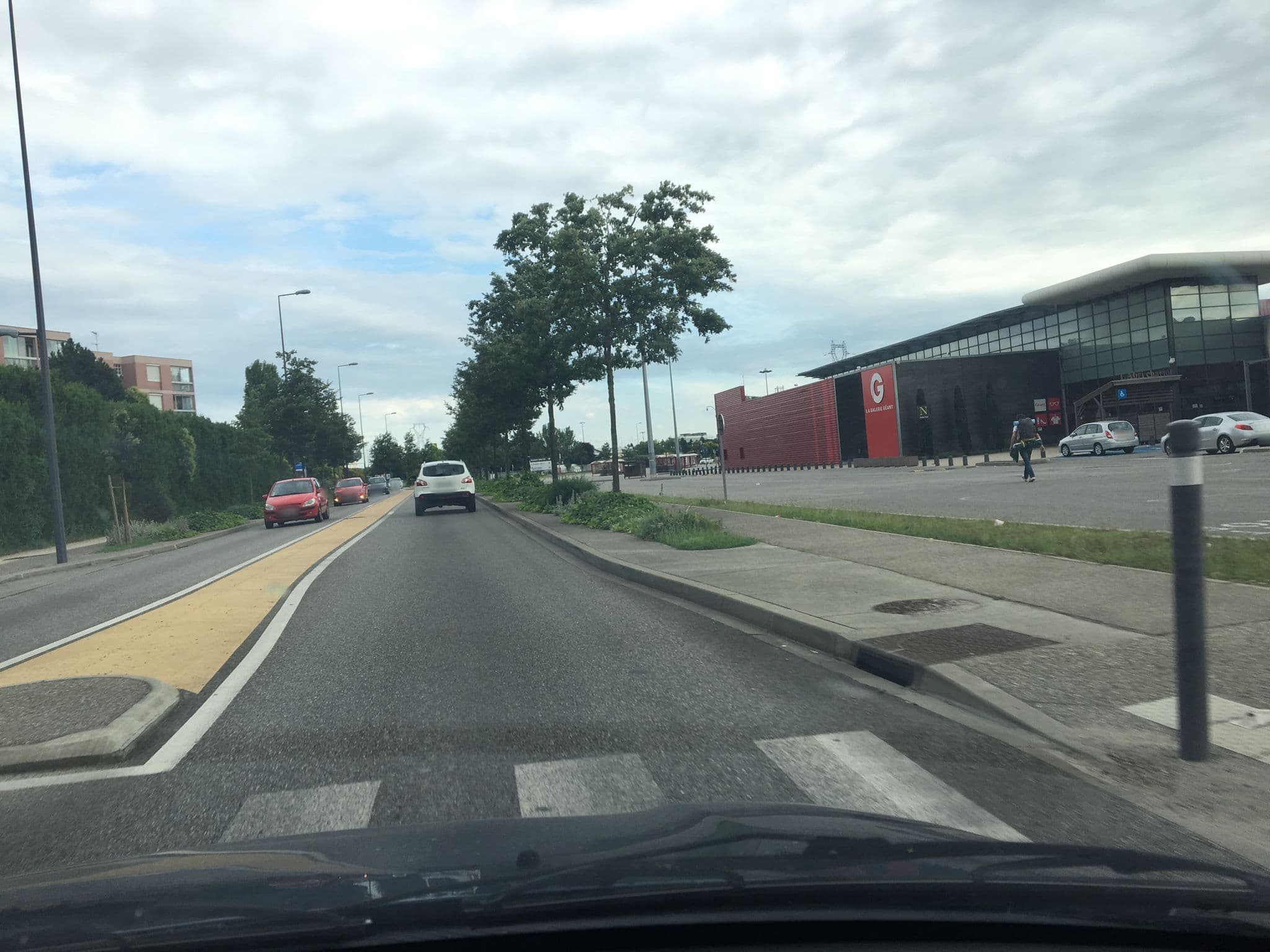 Street view near Ibis Valence Sud, Guilherand-Granges — © cabinetcourbi (CC BY-SA · Mapillary)