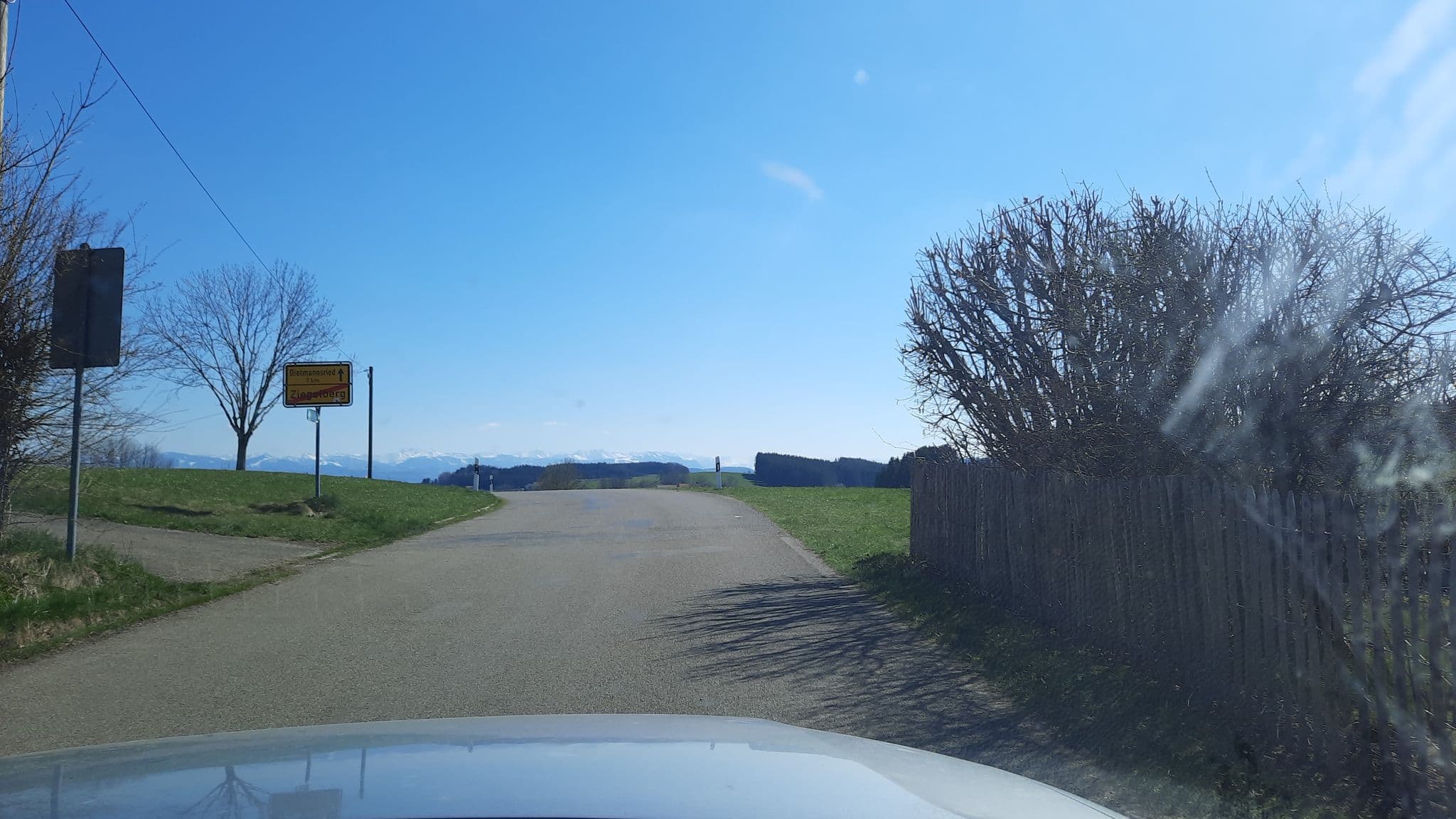 Street view near Ferienwohnung Alpenblick Bad Grönenbach, Wolfertschwenden — © umap (CC BY-SA · Mapillary)