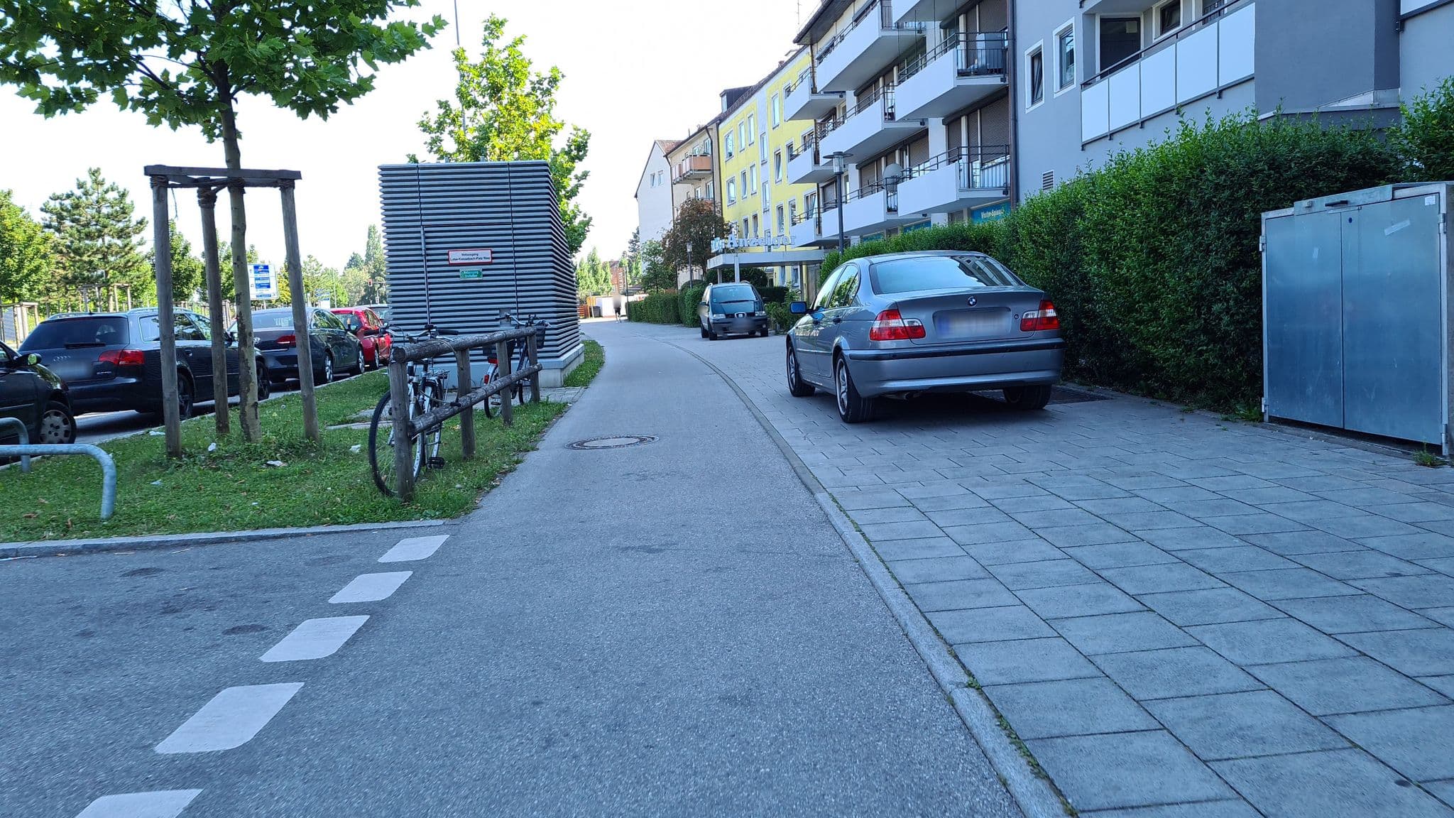Street view near Hotel Luise Munchen, Neuried — © lortonix (CC BY-SA · Mapillary)