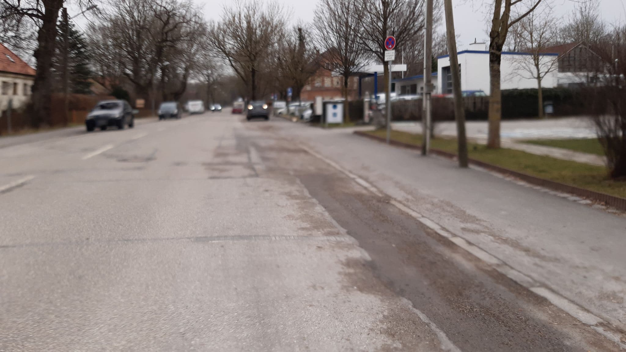 Street view near Pension Siddiqi, Karlsfeld — © volker11 (CC BY-SA · Mapillary)