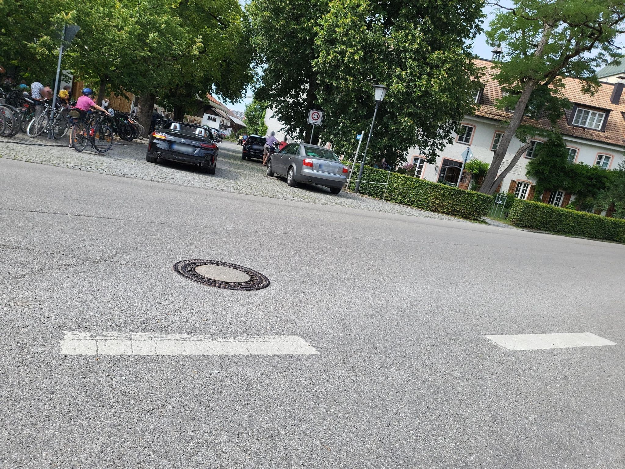 Street view near Hotel Aying, Aying — © thmunichways (CC BY-SA · Mapillary)