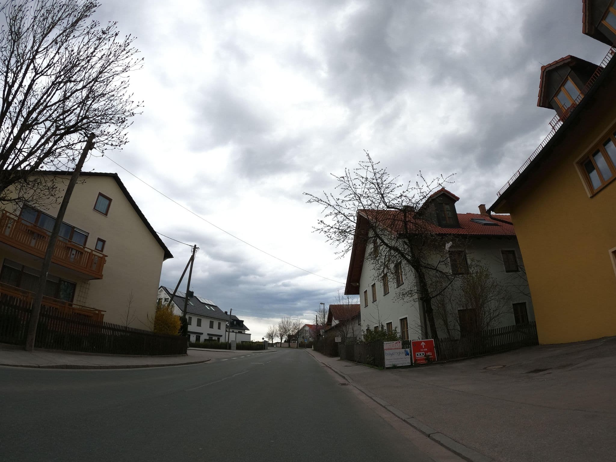 Street view near Ro-Buß Johannes Bußjäger, Grasbrunn — © strubbl (CC BY-SA · Mapillary)
