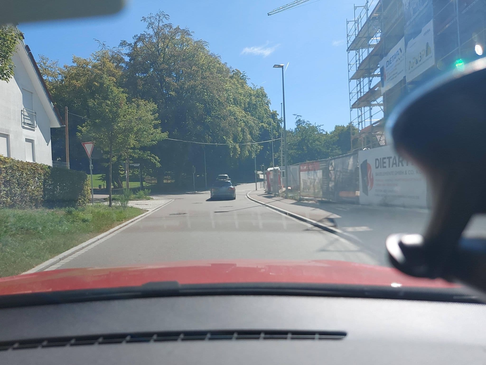 Street view near Hotel Zettler, Günzburg — © mik007 (CC BY-SA · Mapillary)