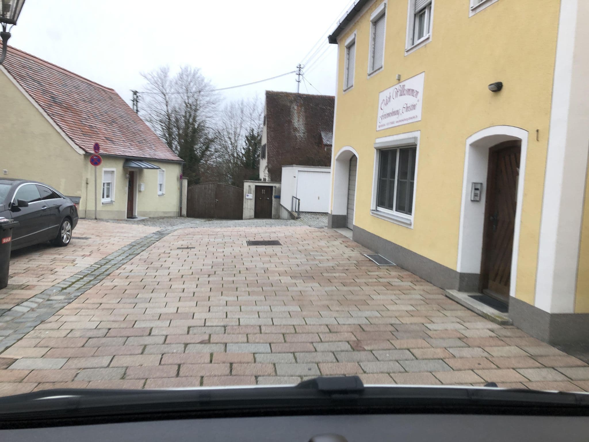 Street view near gasthof feuerle-ragusa, Donauwörth — © institutverkehr (CC BY-SA · Mapillary)