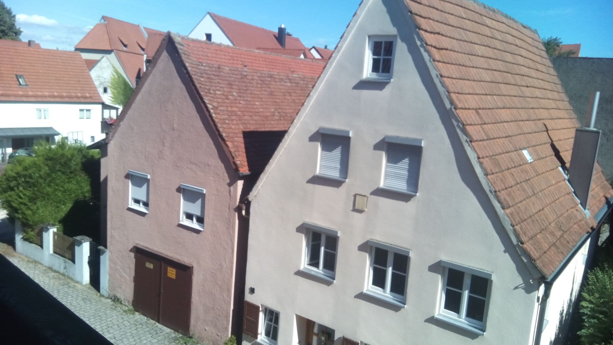 Street view near Goldene Rose, Nördlingen — © malenki (CC BY-SA · Mapillary)