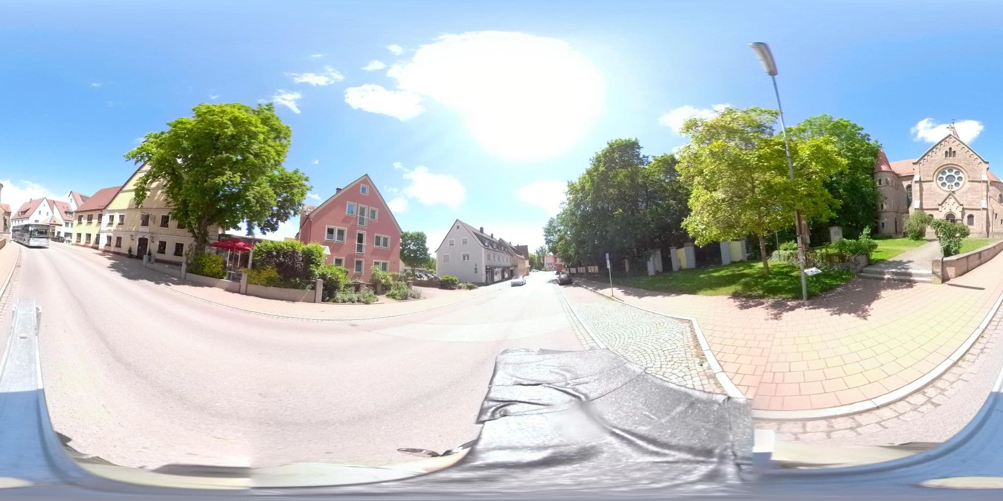 Street view near Sonne Fam. Willi Bischoff, Neuendettelsau — © wegavision (CC BY-SA · Mapillary)