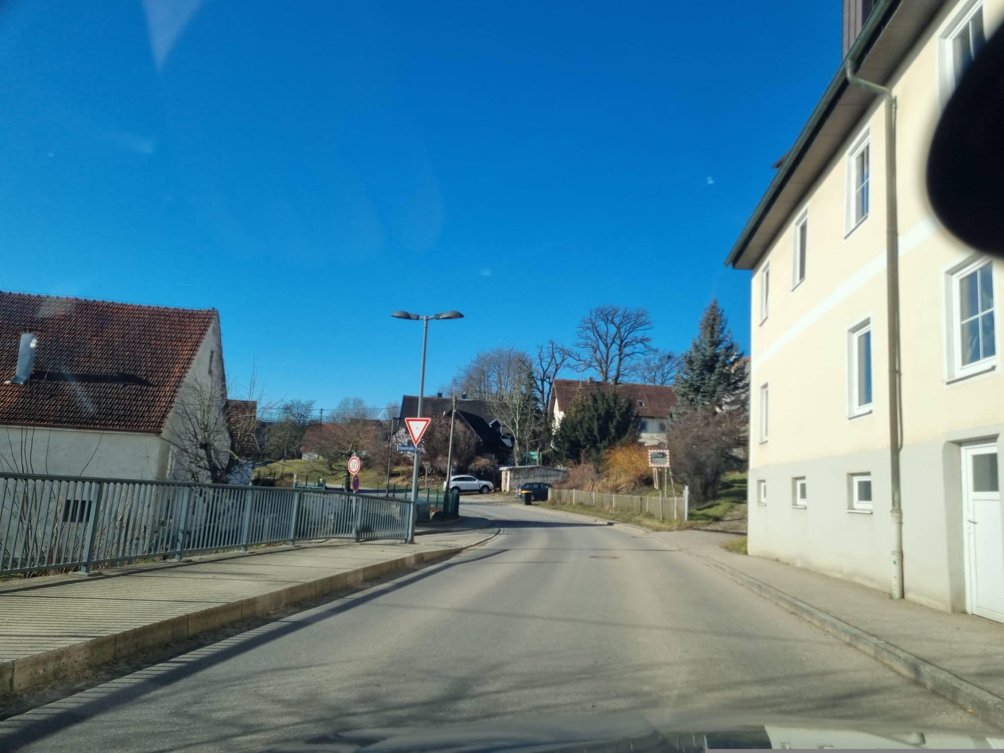 Street view near Armin Liebhardt, Schweitenkirchen — © dsmm (CC BY-SA · Mapillary)