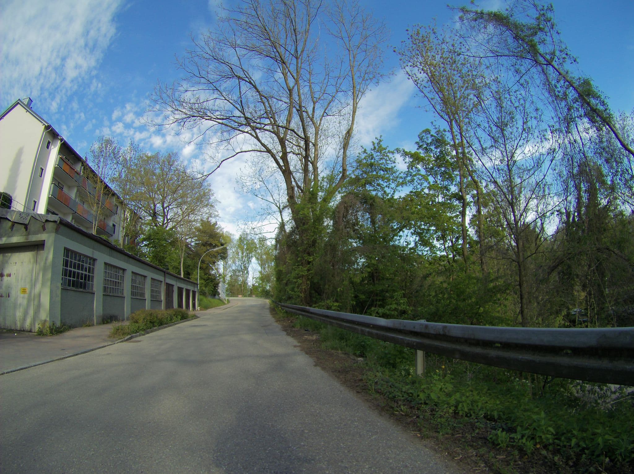 Street view near Ferienwohnung Freising-Neustift, Freising — © mischl7 (CC BY-SA · Mapillary)