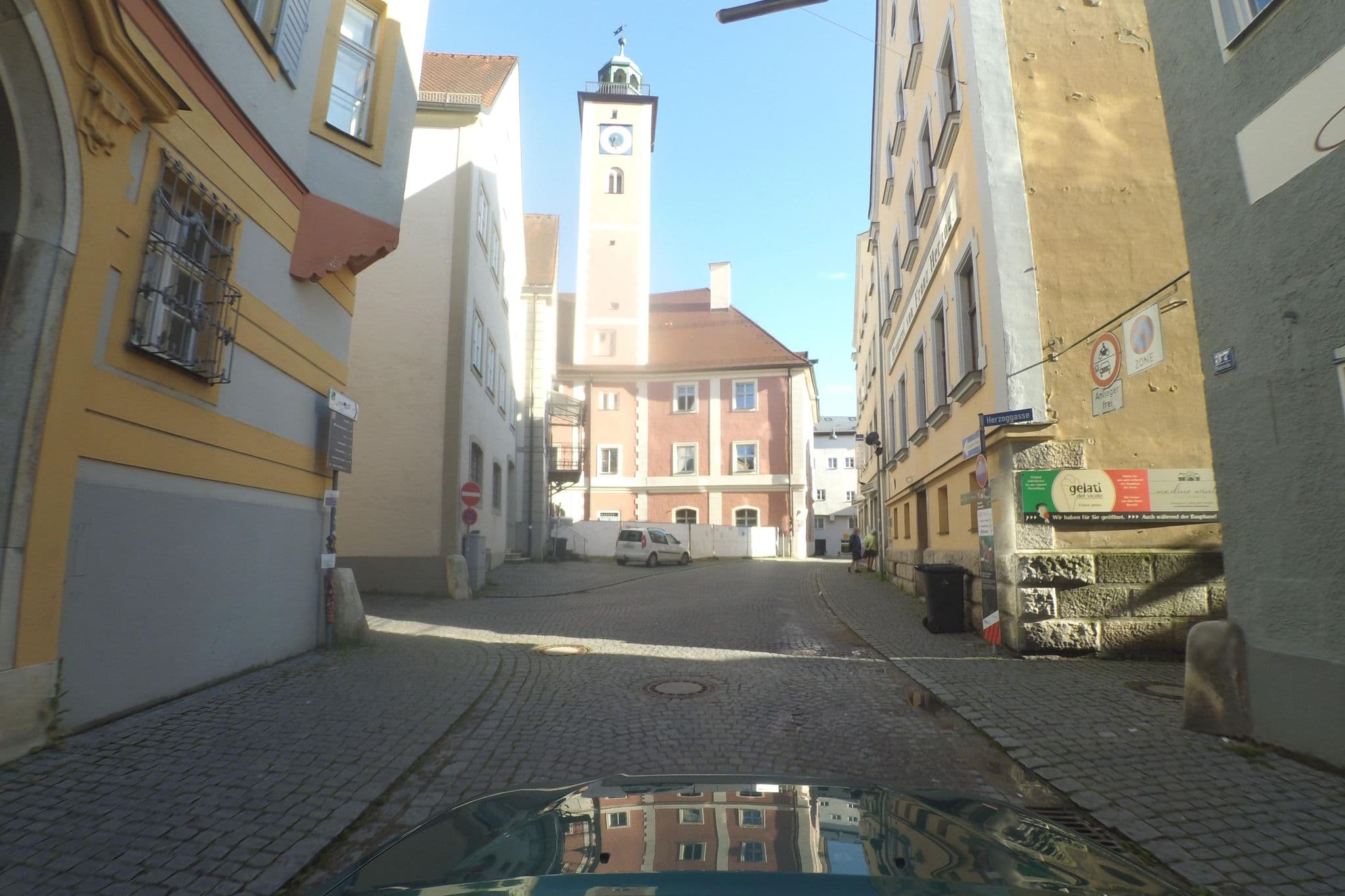Street view near Hotel Roter Adler, Eichstätt — © wegatest (CC BY-SA · Mapillary)