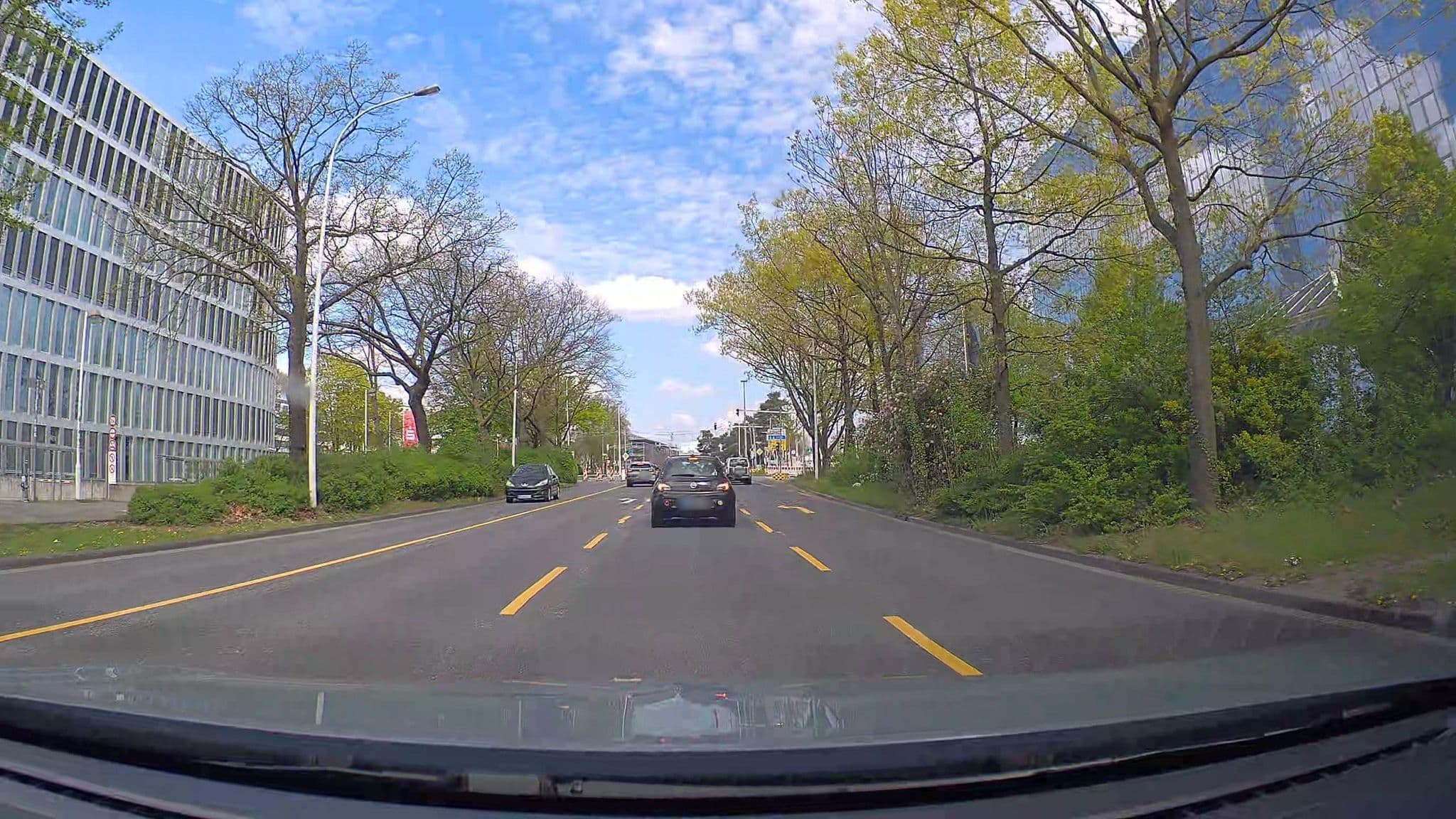 Street view near Maritim Rhein-Main Hotel, Darmstadt — © poxonline (CC BY-SA · Mapillary)