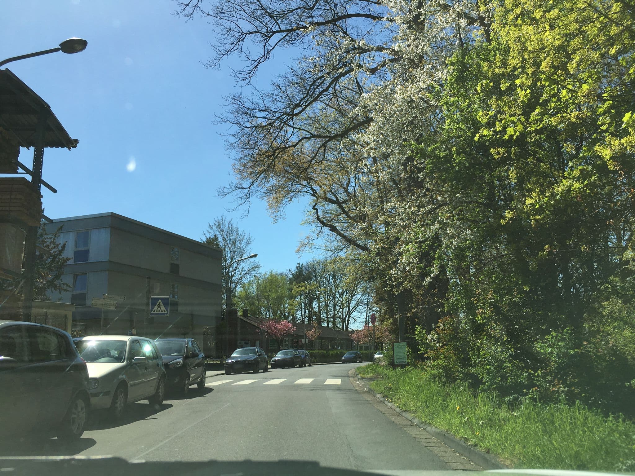 Street view near Karl Mayer Motel, Obertshausen — © foxman (CC BY-SA · Mapillary)