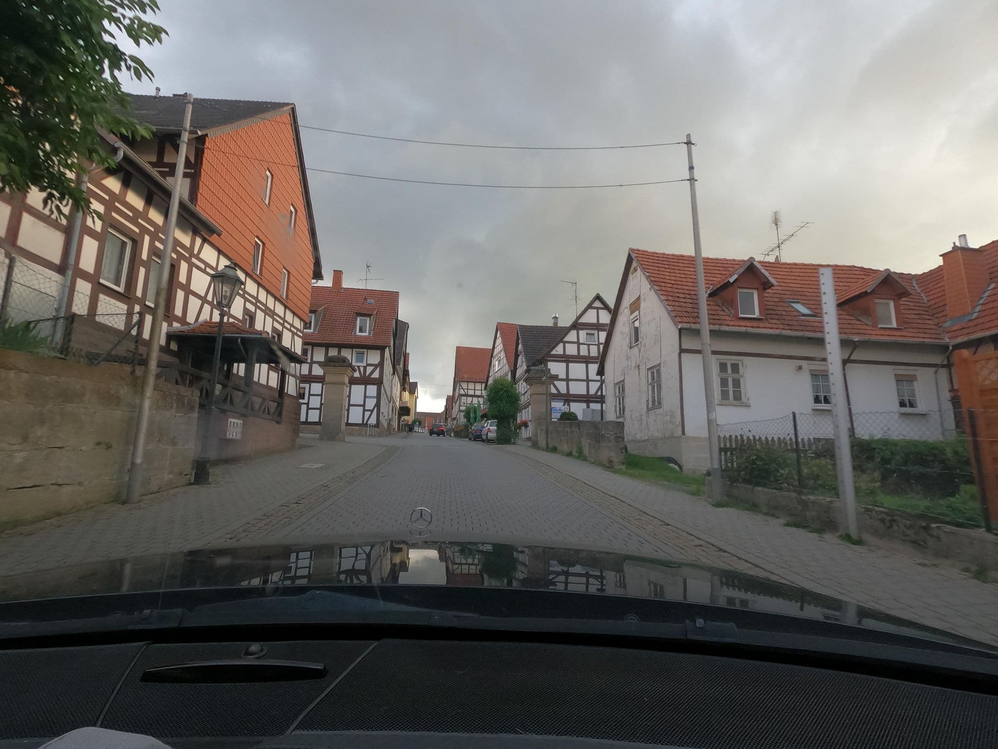 Street view near Hotel Chattenturm, Wolfhagen — © saschahaberkorn (CC BY-SA · Mapillary)