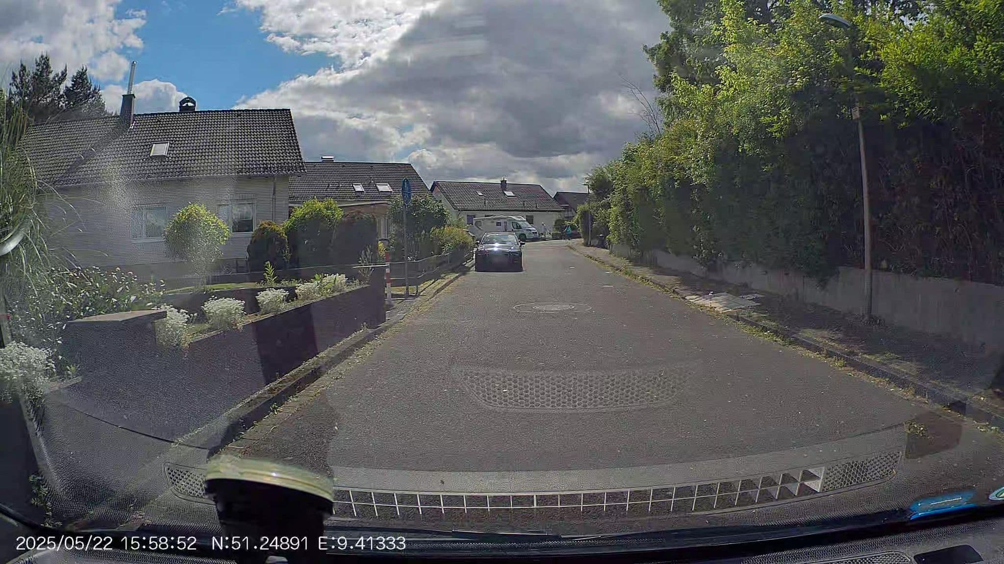 Street view near Catch a Dream Ferienzimmer, Baunatal — © klik (CC BY-SA · Mapillary)