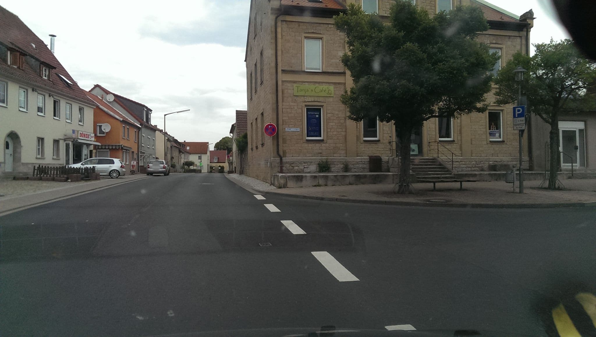 Street view near Gasthof zum Ochsen, Giebelstadt — © bufonto (CC BY-SA · Mapillary)
