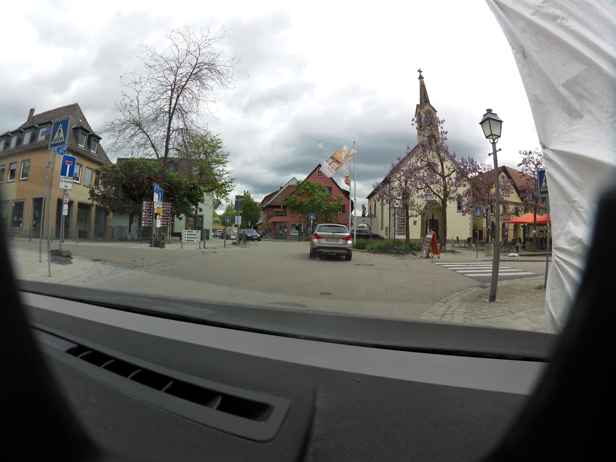 Street view near Turmdieb Hotel & Café, Volkach — © zoegglmeyr1 (CC BY-SA · Mapillary)