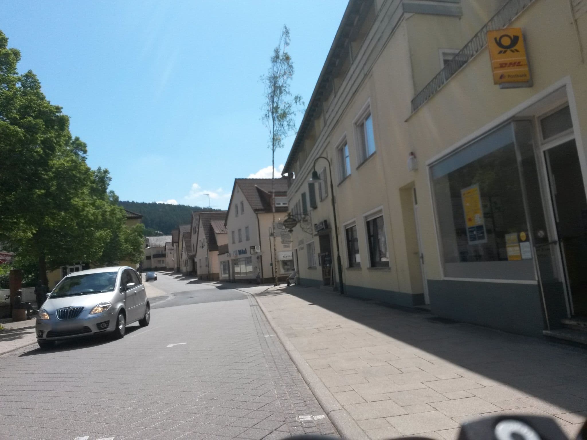 Street view near Scheuring Albert Pension Bäckerei, Bad Bocklet — © rausk (CC BY-SA · Mapillary)