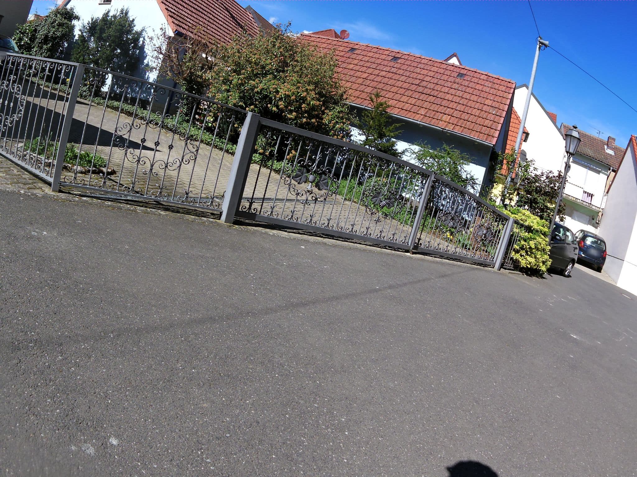 Street view near Obsthof Flammersberger, Volkach — © zoegglmeyr (CC BY-SA · Mapillary)