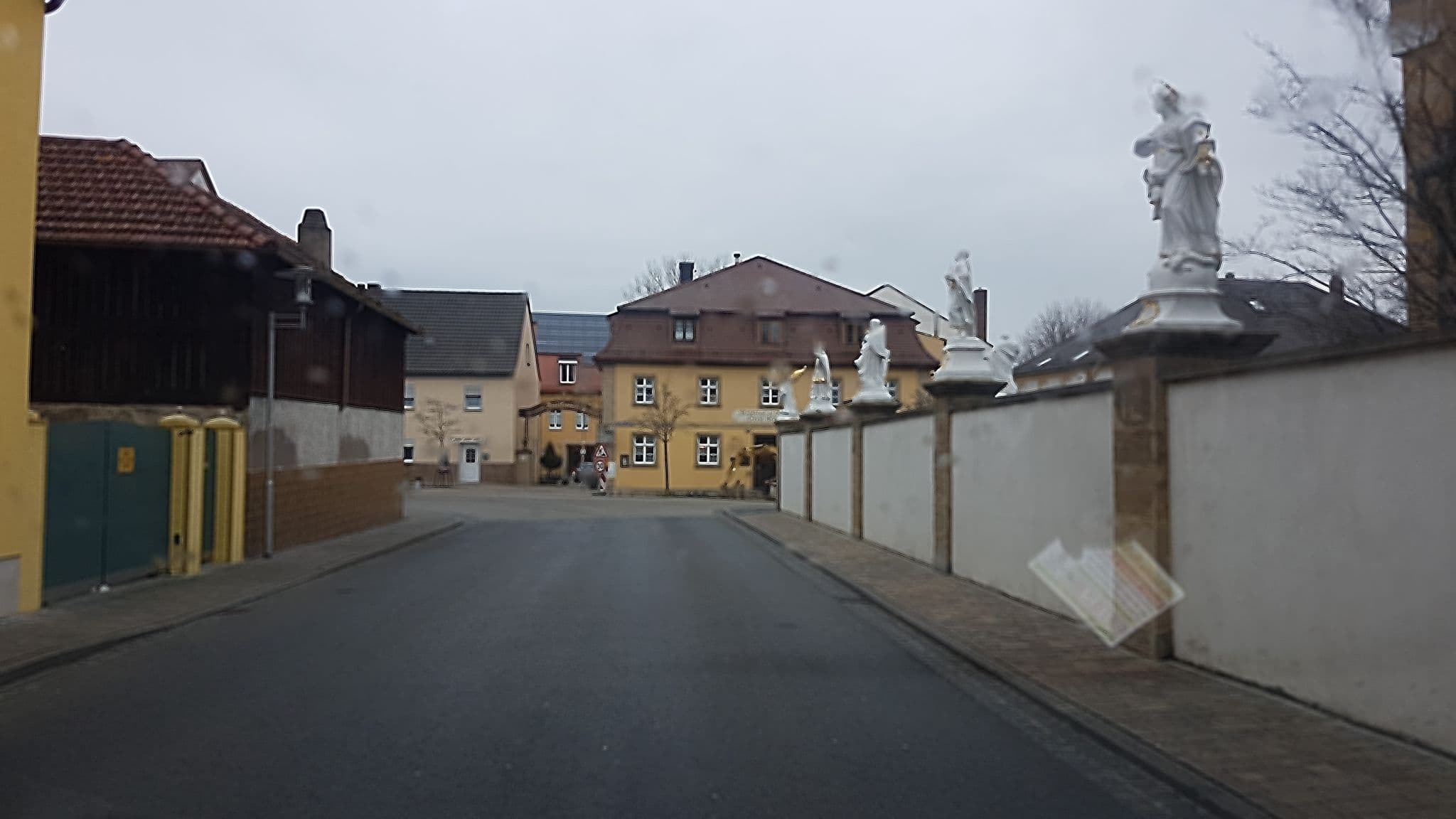Street view near Private Brauereigasthöfe GmbH, Memmelsdorf — © r66 (CC BY-SA · Mapillary)