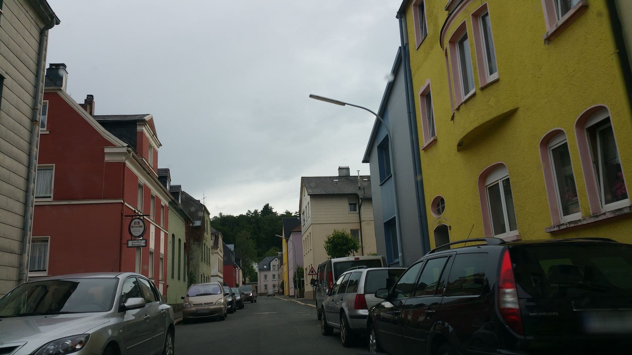 Street view near Gasthof W. Roßner, Helmbrechts — © b4sti4n (CC BY-SA · Mapillary)