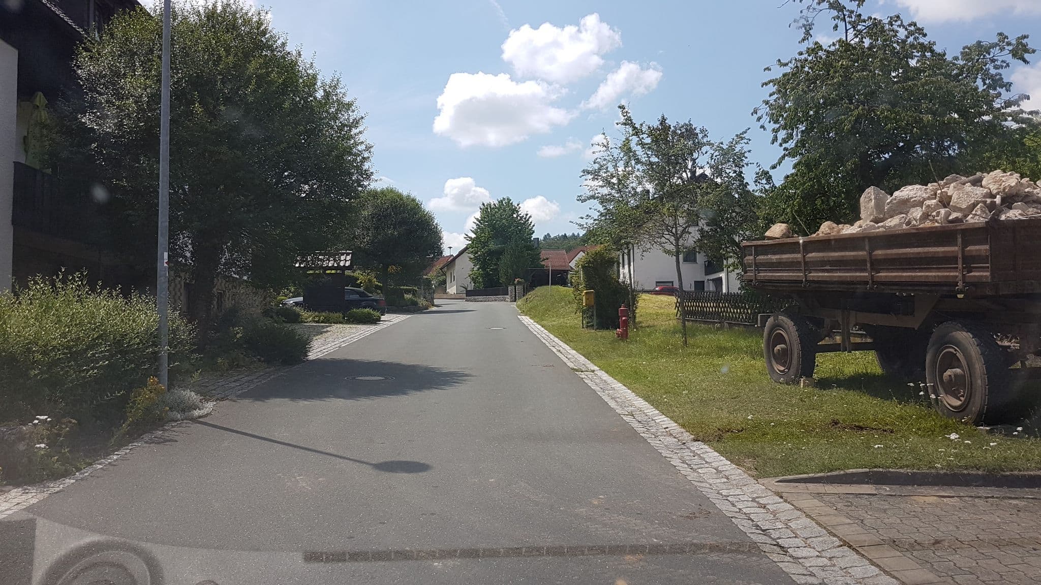 Street view near Wolf Hotel-Pension, Gößweinstein — © r66 (CC BY-SA · Mapillary)
