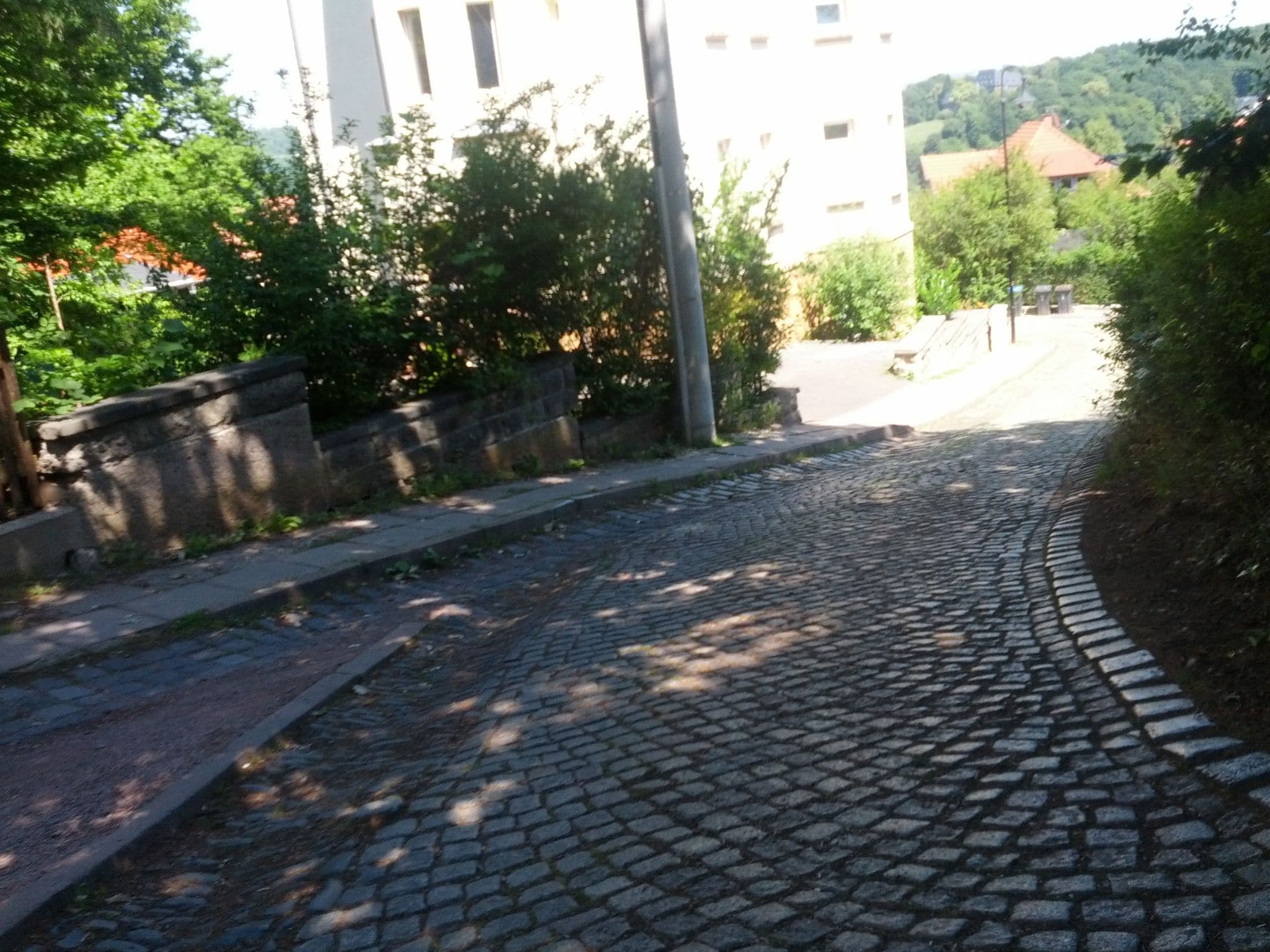 Street view near Jugendbildungsstätte Junker Jörg, Eisenach — © zoegglmeyr (CC BY-SA · Mapillary)