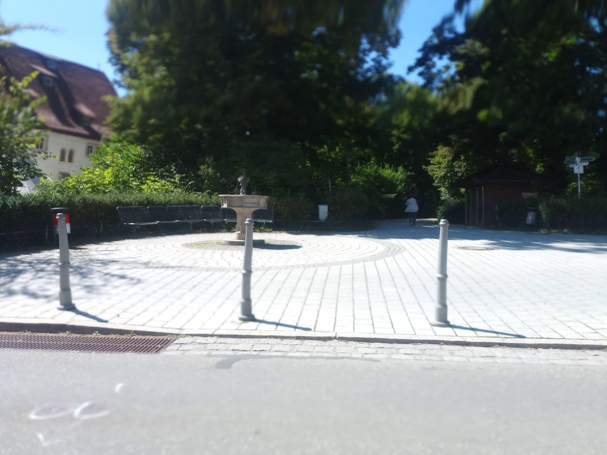 Street view near Henzel Hotelbetriebsgesellschaft, Meiningen — © natura (CC BY-SA · Mapillary)