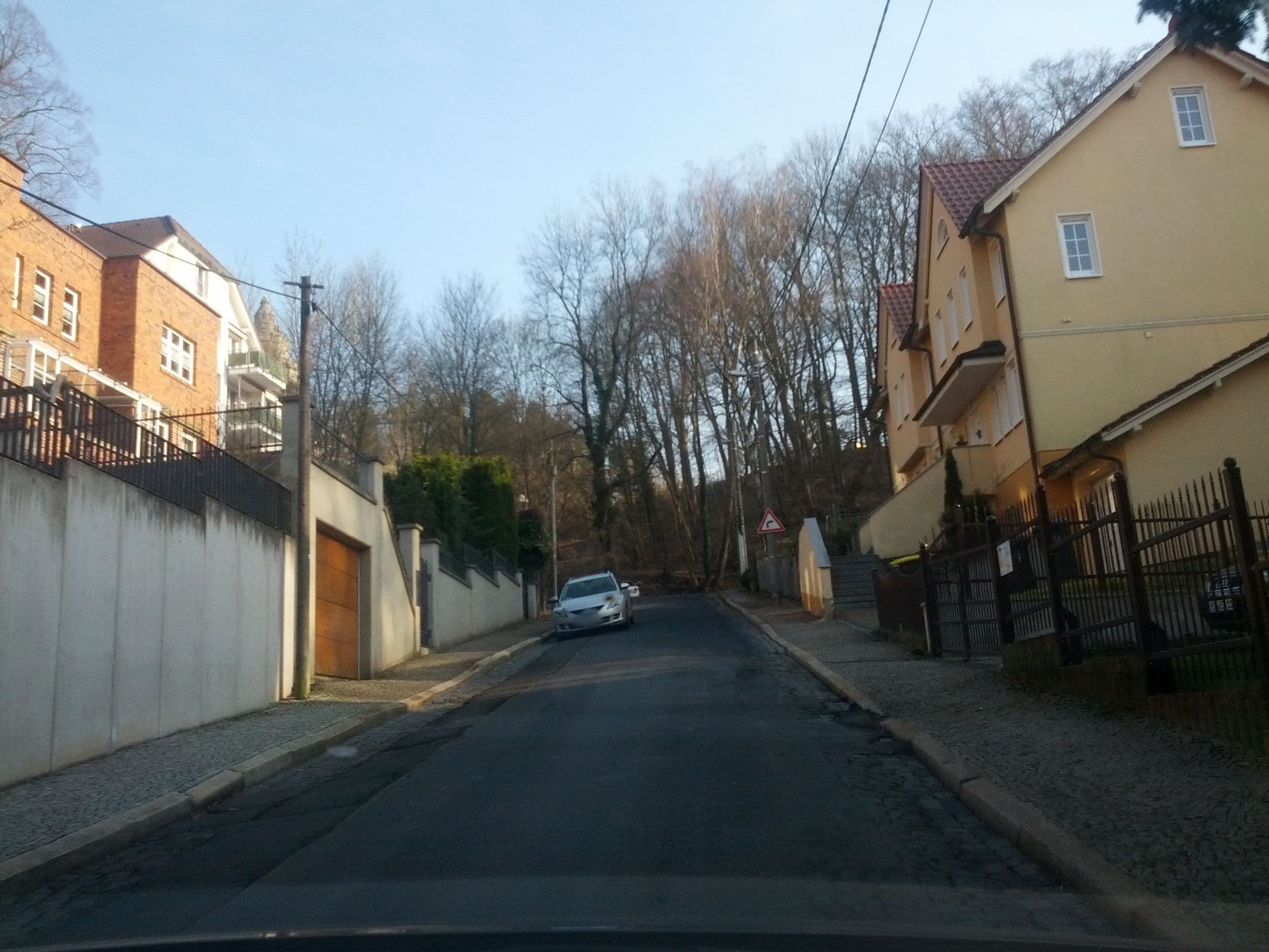 Street view near Ferienwohnung am Burschenschaftsdenkmal, Eisenach — © zoegglmeyr (CC BY-SA · Mapillary)