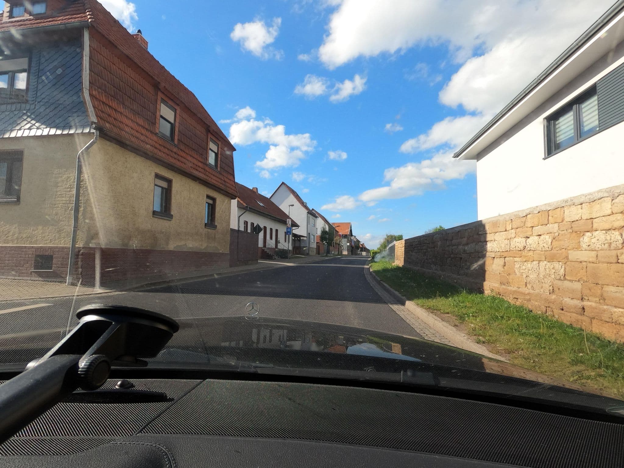 Street view near Tag und Nacht Fahrdienst Bruno Döring, Leinefelde-Worbis — © saschahaberkorn (CC BY-SA · Mapillary)
