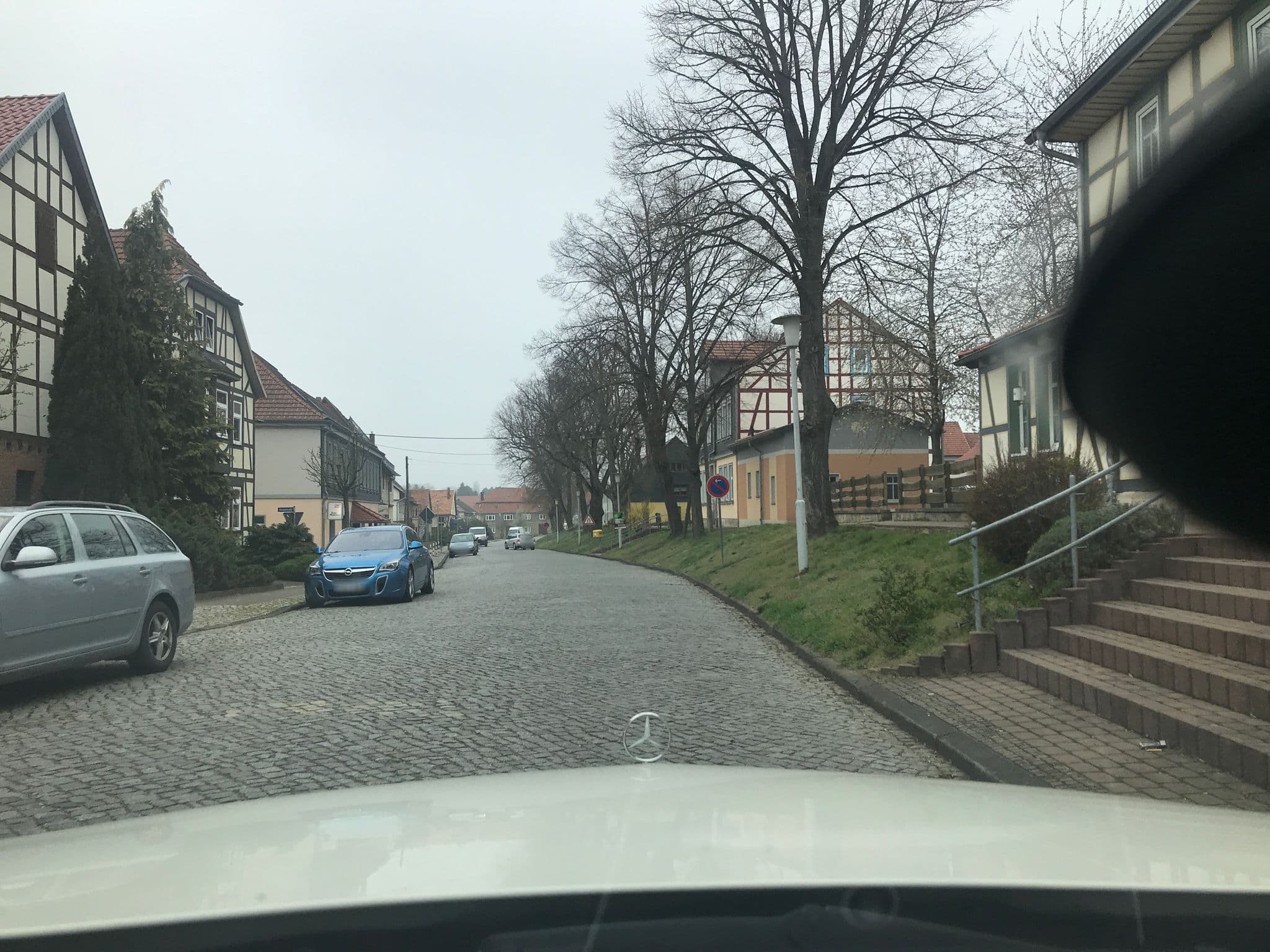 Street view near Landhotel am Mittelpunkt, Niederdorla — © saschahaberkorn (CC BY-SA · Mapillary)