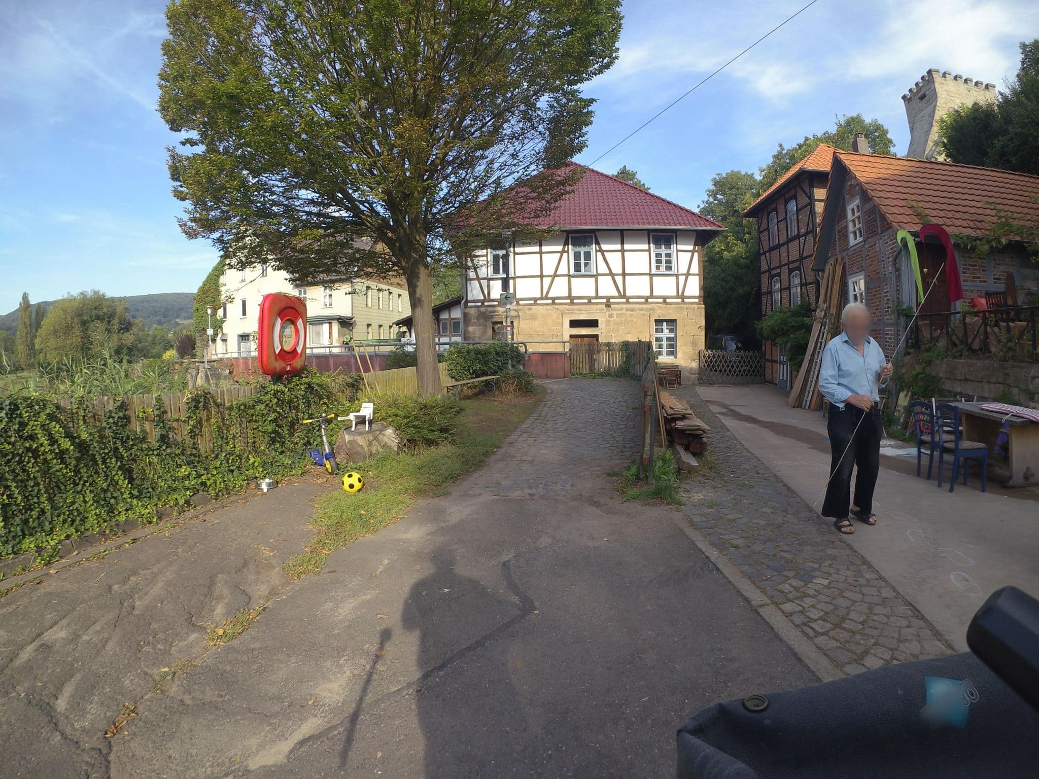 Street view near Tiny House mit Blick auf die Werra, Bad Sooden-Allendorf — © marczoutendijk (CC BY-SA · Mapillary)